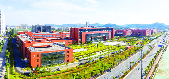 【百千萬(wàn)工程】惠陽(yáng)鎮(zhèn)隆:奮力譜寫(xiě)“低碳智造 綠美荔鄉(xiāng)”新篇章.docx_2